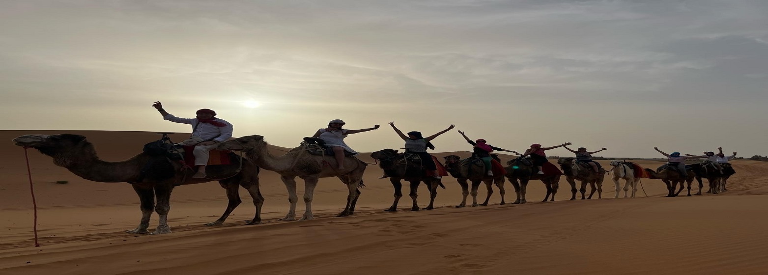 Senderismo en camello por el Sahara